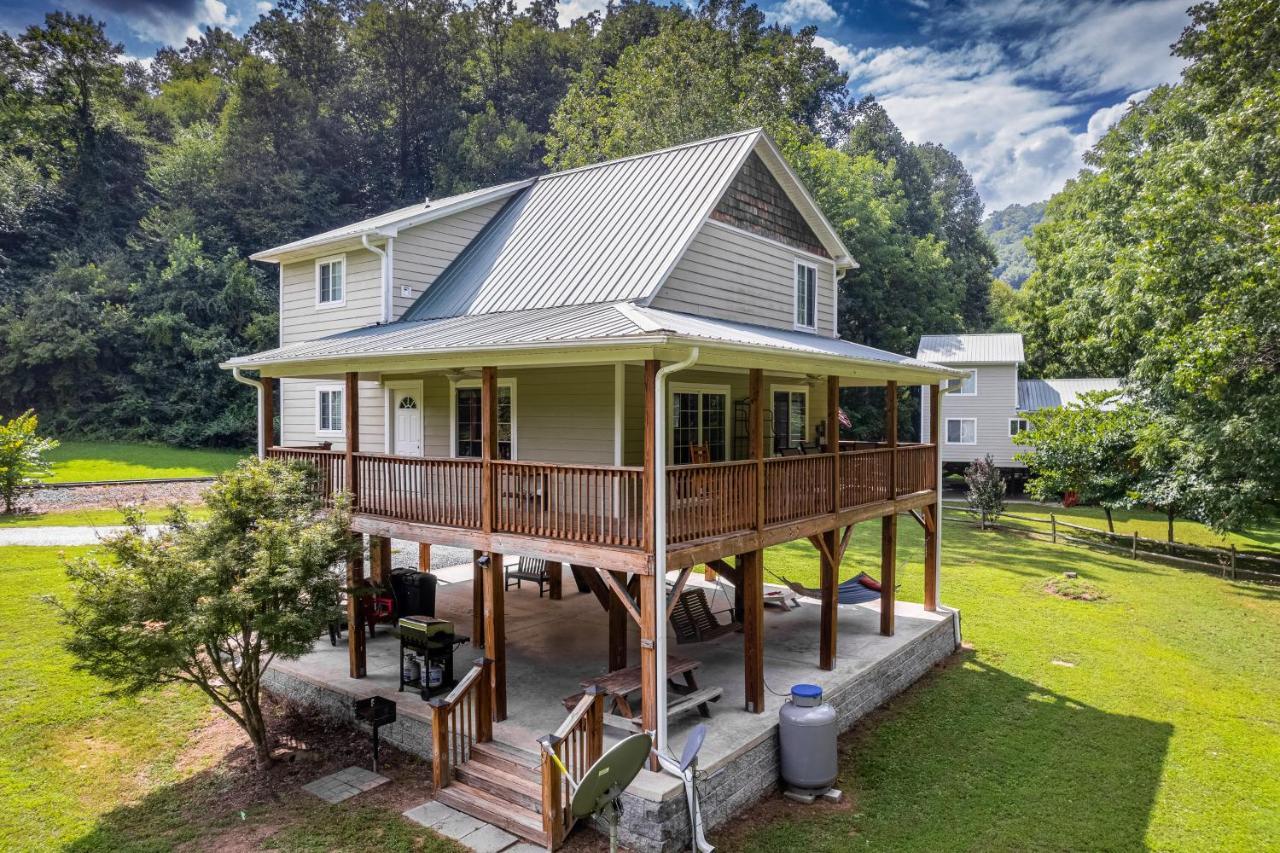 Villa Full Stream Ahead Whittier Esterno foto