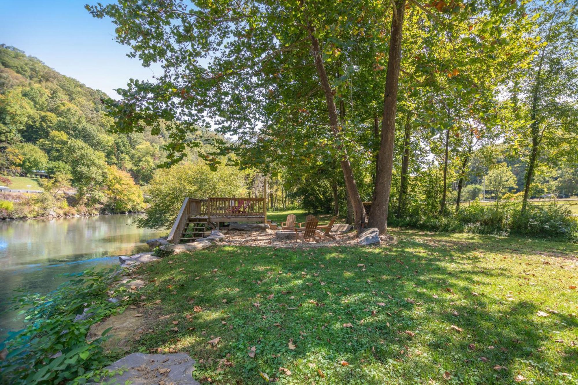 Villa Full Stream Ahead Whittier Esterno foto